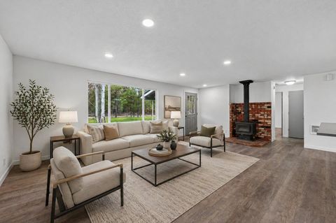 Tiny photo for 51448 Cedar Road, La Pine, OR 97739 (MLS # 220220427)