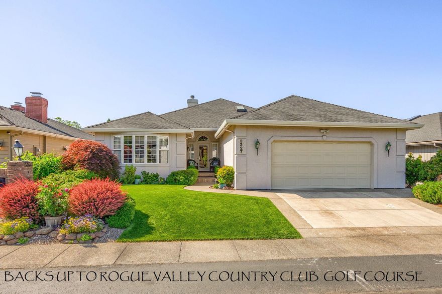 Mike Pagnini built home w/2633 SQ FT in a sought after Rogue Valley Country Club neighborhood overlooking the 10th Fairway! Lg kitchen w/island cooking, bay window, breakfast room, lg great rm w/coffered lighted ceilings, gas log fireplace, built in w/wet bar and ice maker. 2 primary suites + den/office or could be a 3rd bedroom w/built ins and bay window. Lg primary suite w/sitting area, walk in closet, dbl sinks, jetted tub, lg shower, skylight and extra storage. Nice covered patio overlooking the Golf Course w/an electric awning. Great upscale neighbor w/ common park area. Seller is offering a $5000 credit to Buyer, if needed, to add a wall and double doors for 3rd bedroom at Closing.