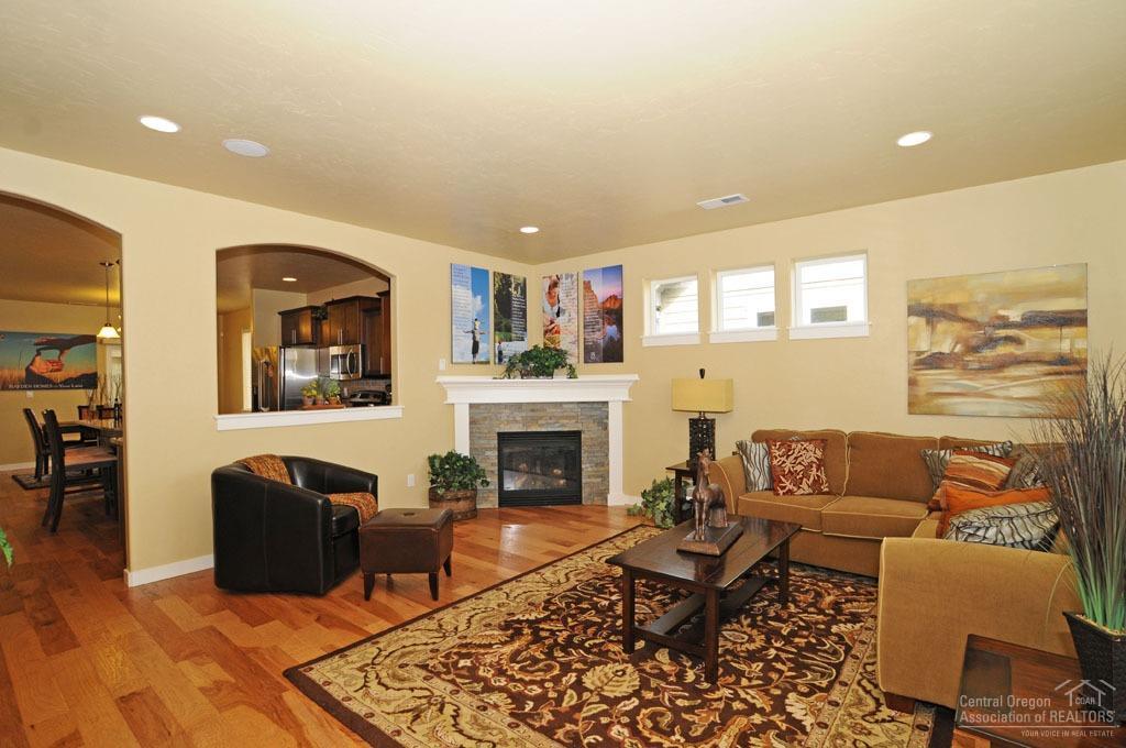 Mckenzie Meadow Vill - Residential