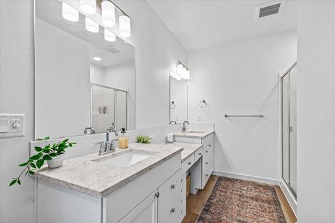 Tiny photo for 2782 High Cedars Lane, Medford, OR 97504 (MLS # 220217698)