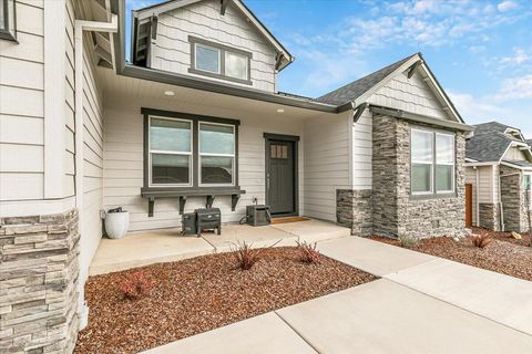 Tiny photo for 2782 High Cedars Lane, Medford, OR 97504 (MLS # 220217698)