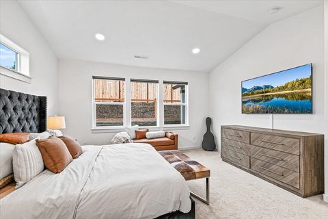 Tiny photo for 2782 High Cedars Lane, Medford, OR 97504 (MLS # 220217698)