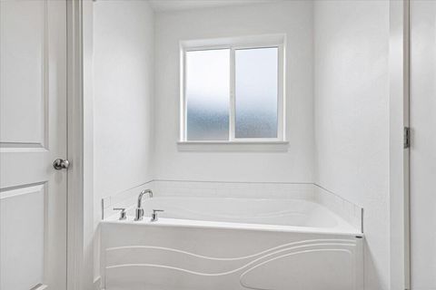 Tiny photo for 2782 High Cedars Lane, Medford, OR 97504 (MLS # 220217698)