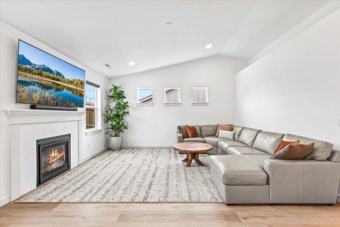 Tiny photo for 2782 High Cedars Lane, Medford, OR 97504 (MLS # 220217698)