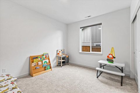 Tiny photo for 2782 High Cedars Lane, Medford, OR 97504 (MLS # 220217698)