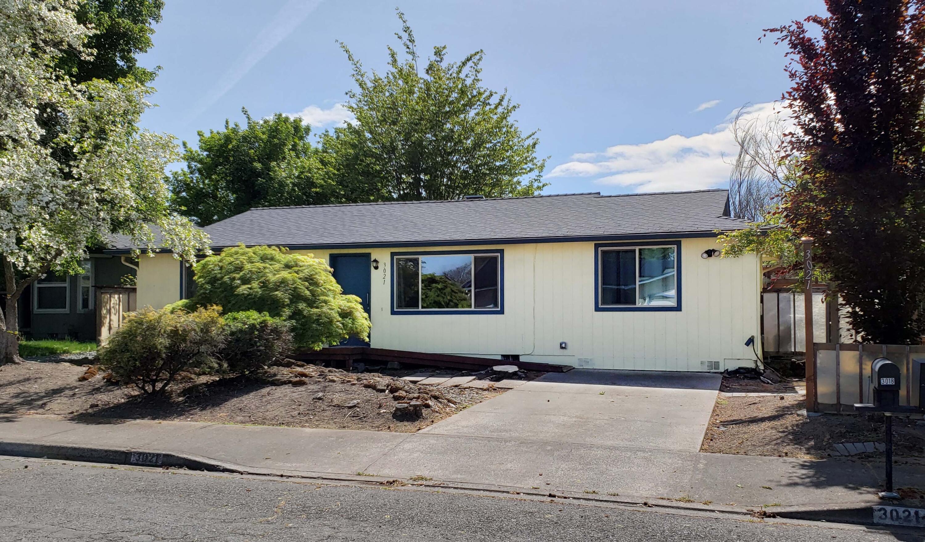 3021 Clearview Avenue