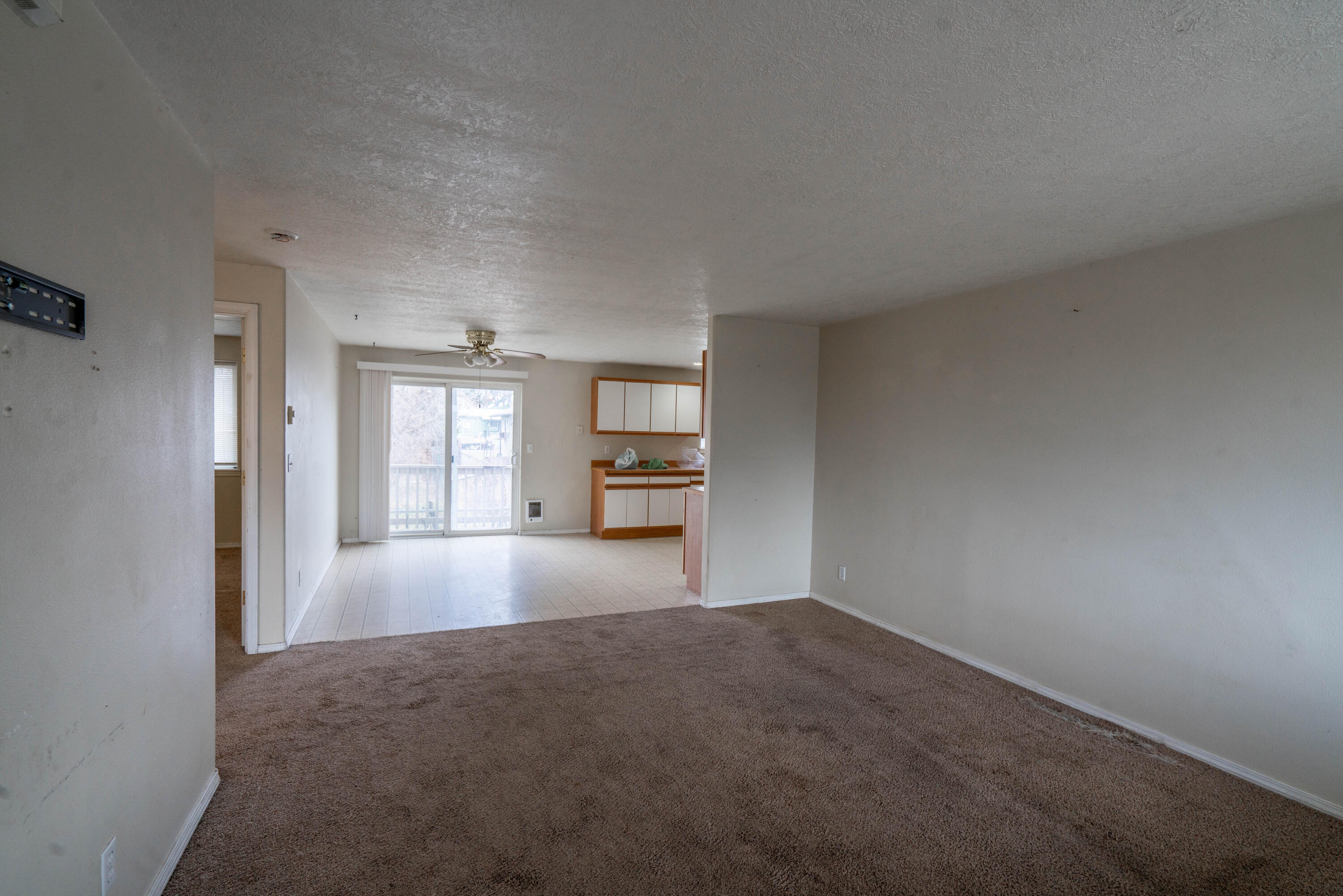 935 NW Cains Road