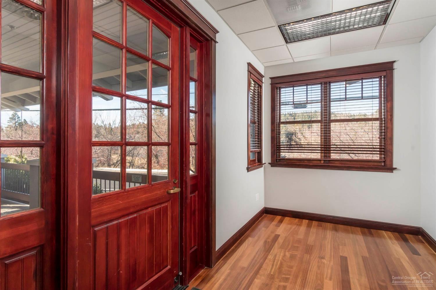 CLAB - Commercial Sale