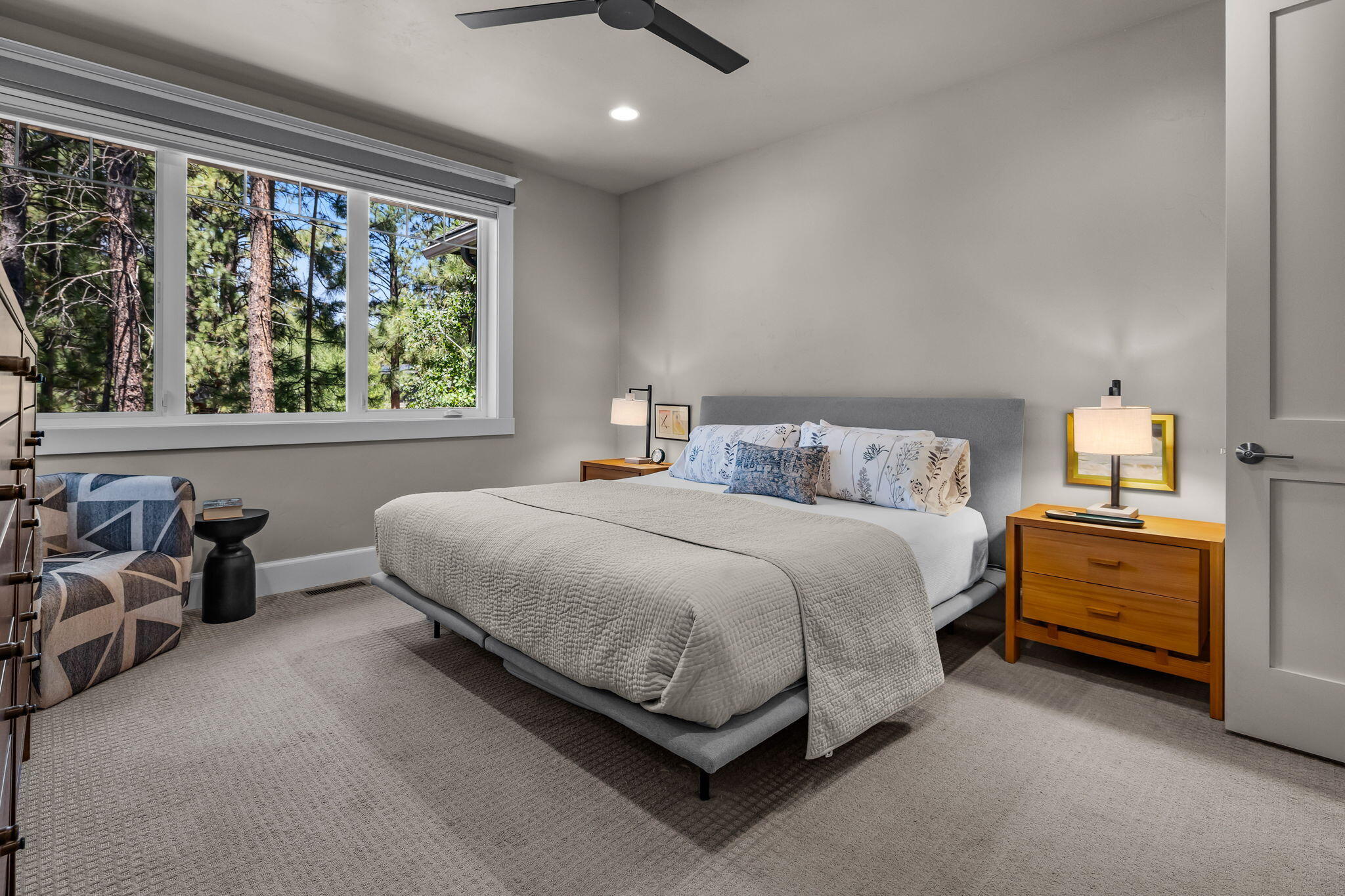 Skyliner Summit - Residential