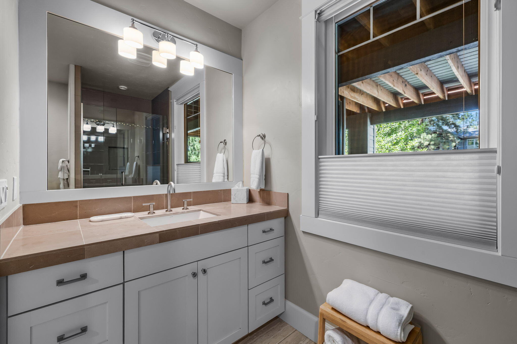 Skyliner Summit - Residential