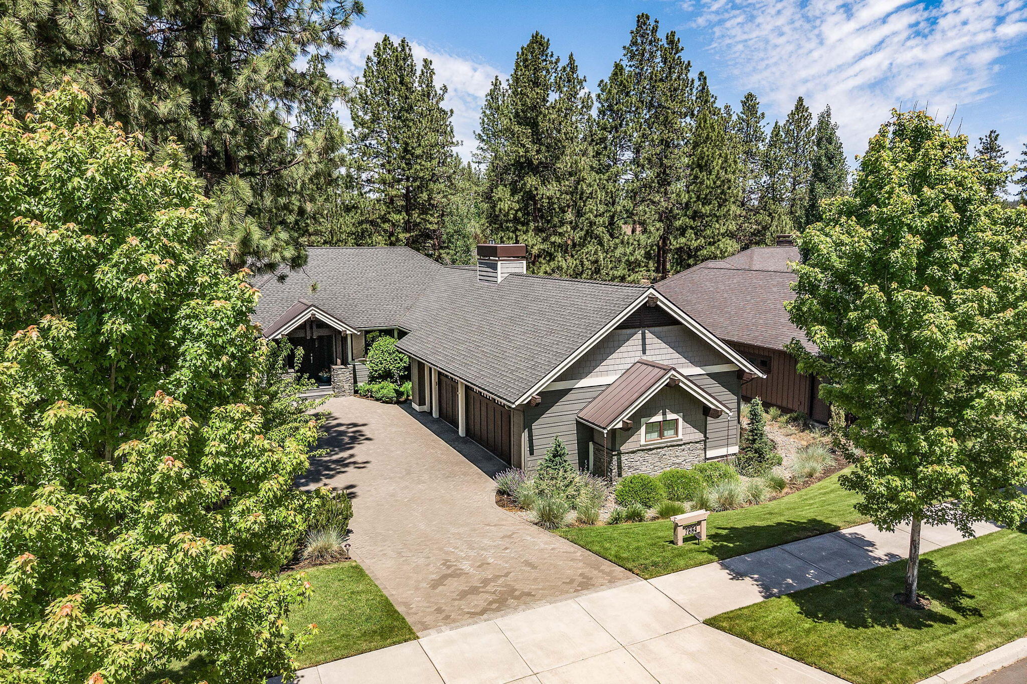 Skyliner Summit - Residential