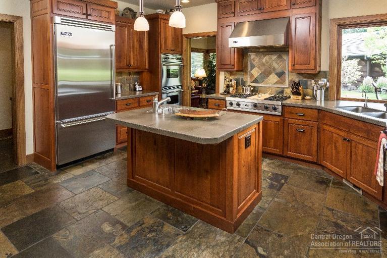 Broken Top - Residential