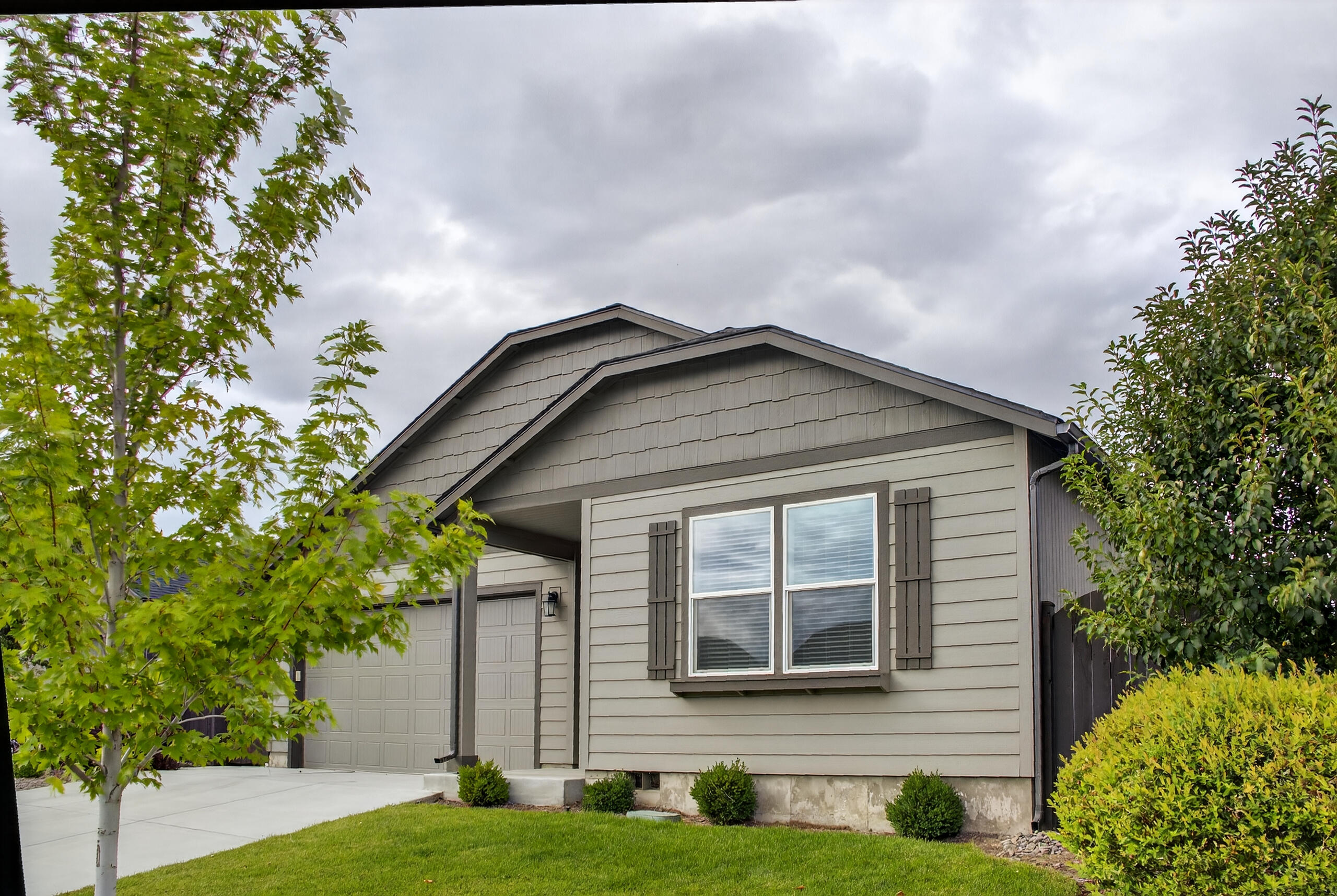 2443 NW Ivy Way