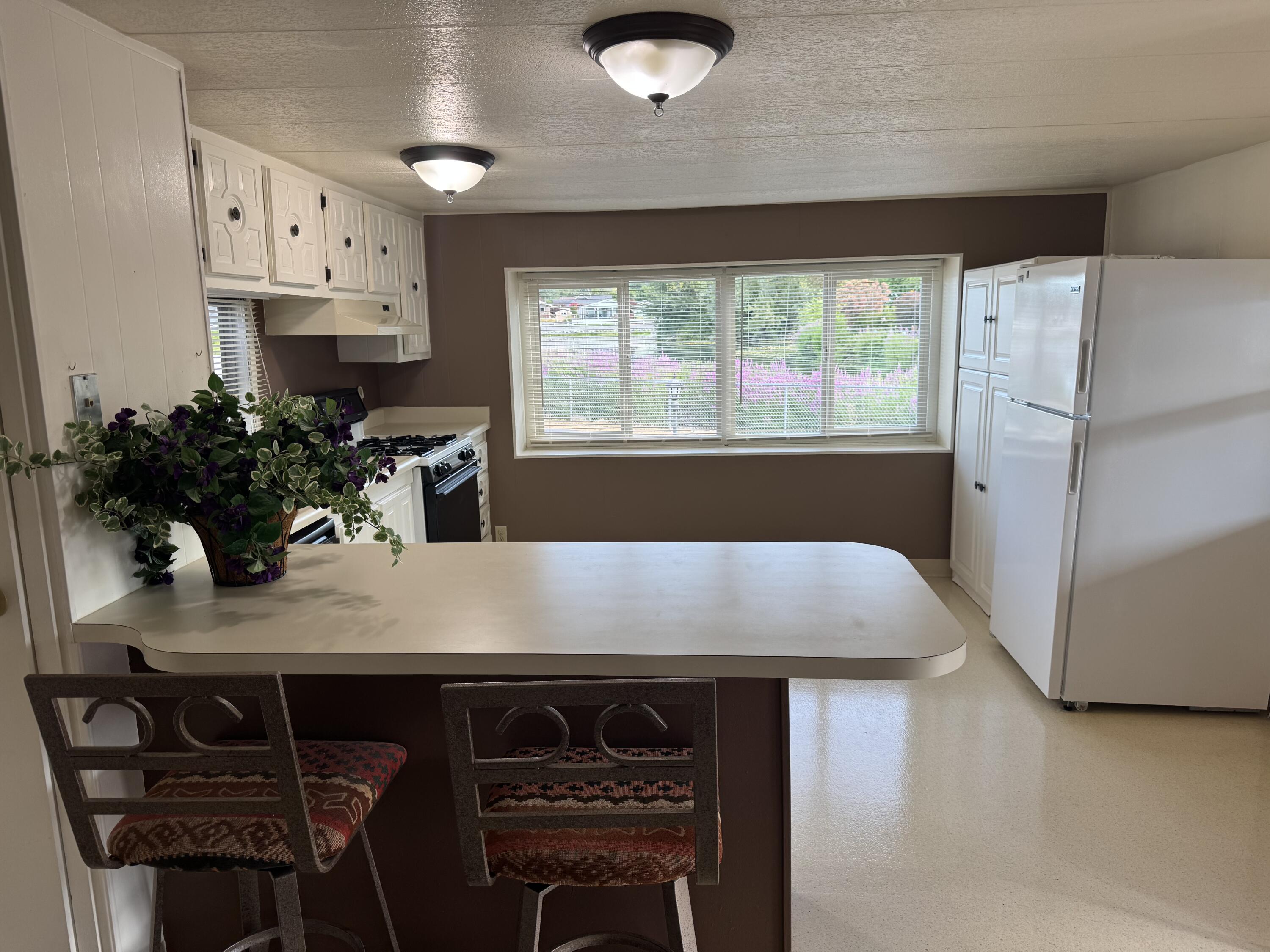 Rogue Lea Estates - Residential