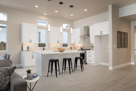 61189 SE Wagyu Drive Bend OR 97702