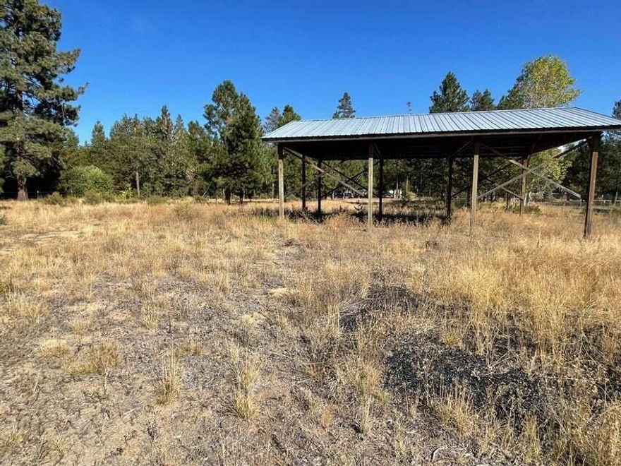 Nice lot on a quiet road, Carport Structure for parking your motorhome. There is electric available at the street.