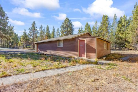 Tiny photo for 16510 Shanks Lane, La Pine, OR 97739 (MLS # 220211526)