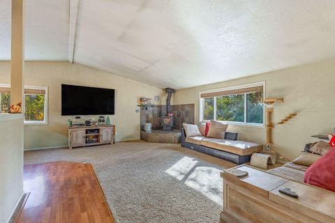 Tiny photo for 16510 Shanks Lane, La Pine, OR 97739 (MLS # 220211526)