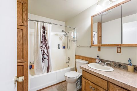 Tiny photo for 16510 Shanks Lane, La Pine, OR 97739 (MLS # 220211526)