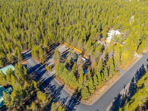 Tiny photo for 16510 Shanks Lane, La Pine, OR 97739 (MLS # 220211526)