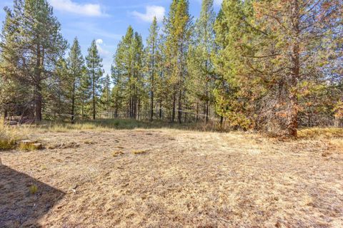 Tiny photo for 16510 Shanks Lane, La Pine, OR 97739 (MLS # 220211526)