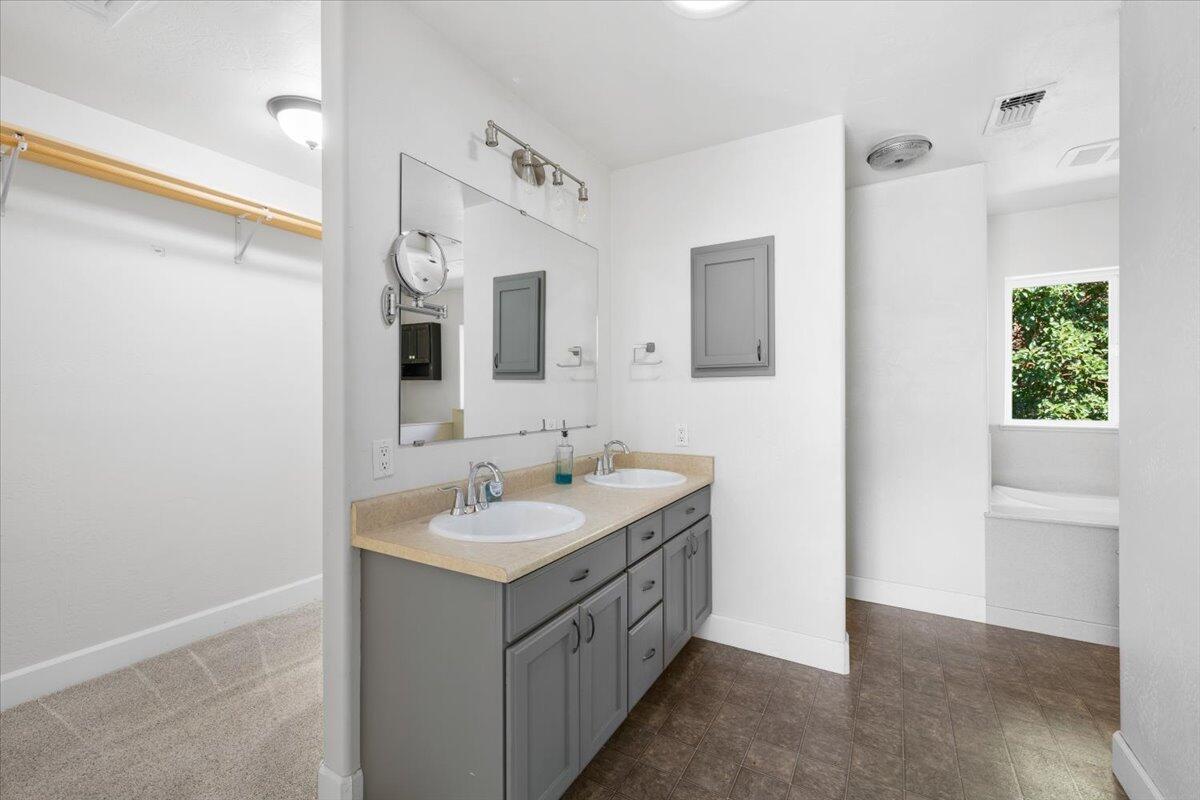 Rogue Valley Heights Extension - Residential