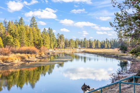 Tiny photo for 55630 Wagon Master Way, Bend, OR 97707 (MLS # 220212283)