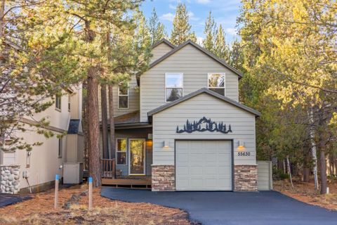 Tiny photo for 55630 Wagon Master Way, Bend, OR 97707 (MLS # 220212283)