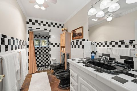 Tiny photo for 1282 Pleasant Creek Road, Rogue River, OR 97537 (MLS # 220214323)