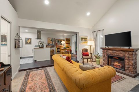 Tiny photo for 1282 Pleasant Creek Road, Rogue River, OR 97537 (MLS # 220214323)