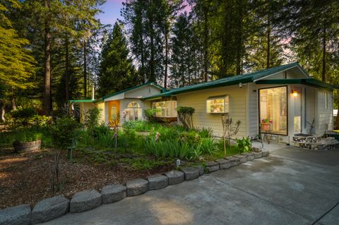 Tiny photo for 1282 Pleasant Creek Road, Rogue River, OR 97537 (MLS # 220214323)