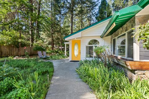 Tiny photo for 1282 Pleasant Creek Road, Rogue River, OR 97537 (MLS # 220214323)