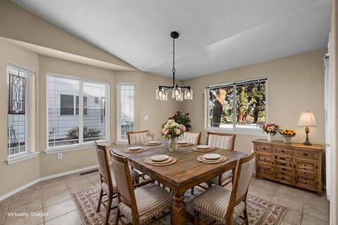 Tiny photo for 4218 SW Tommy Armour Lane, Redmond, OR 97756 (MLS # 220212101)