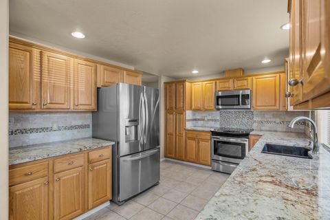 Tiny photo for 4218 SW Tommy Armour Lane, Redmond, OR 97756 (MLS # 220212101)