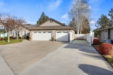 Tiny photo for 4218 SW Tommy Armour Lane, Redmond, OR 97756 (MLS # 220212101)