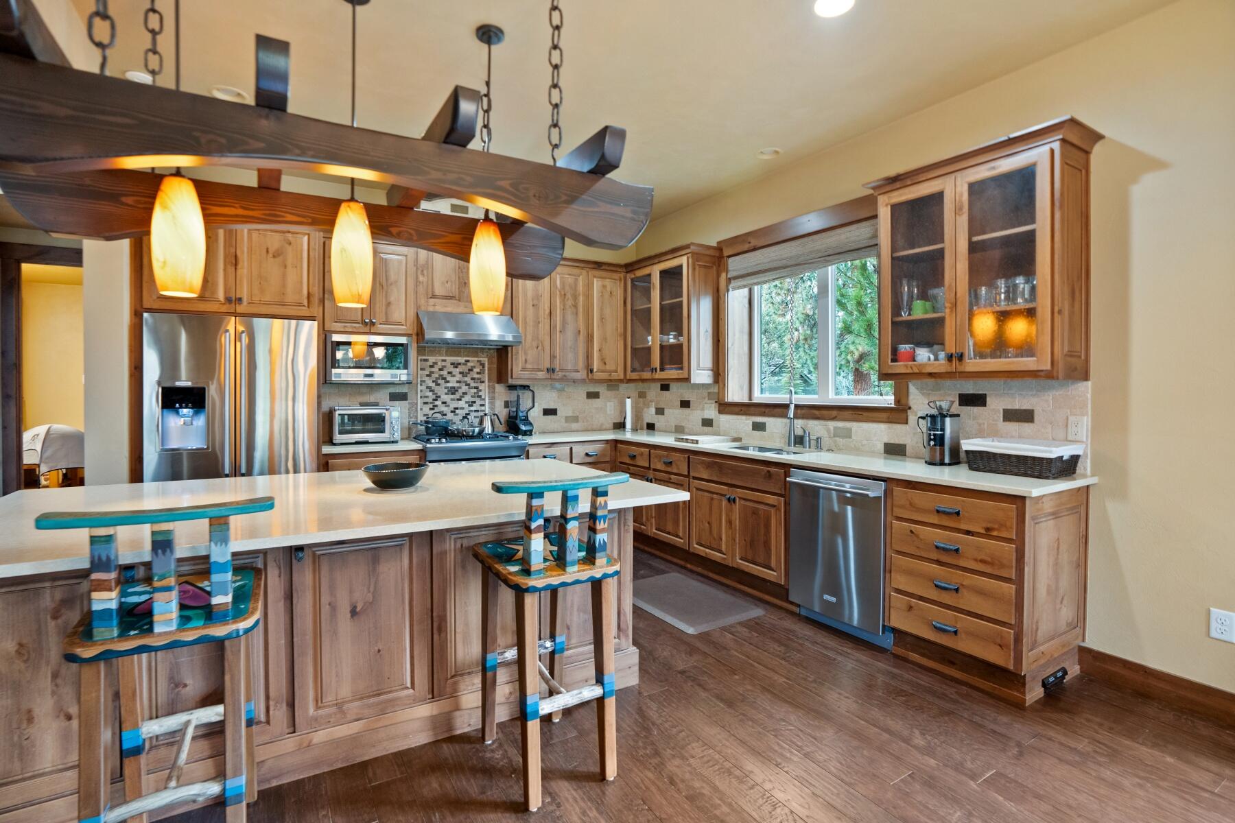 Broken Top - Residential