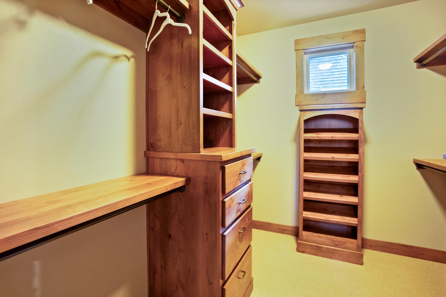 Broken Top - Residential