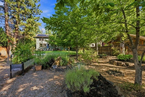 Tiny photo for 19863 Porcupine Drive, Bend, OR 97702 (MLS # 220227472)