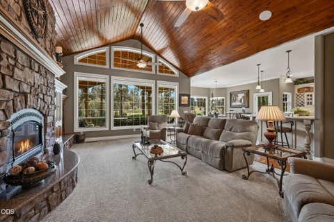 Tiny photo for 17147 Caddis Court, Sisters, OR 97759 (MLS # 220227407)