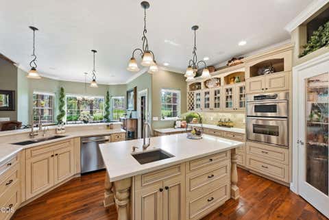 Tiny photo for 17147 Caddis Court, Sisters, OR 97759 (MLS # 220227407)