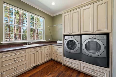 Tiny photo for 17147 Caddis Court, Sisters, OR 97759 (MLS # 220227407)