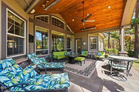Tiny photo for 17147 Caddis Court, Sisters, OR 97759 (MLS # 220227407)