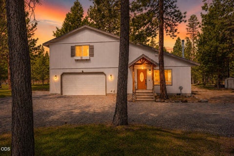 Tiny photo for 149112 Auderine Circle, La Pine, OR 97739 (MLS # 220221987)
