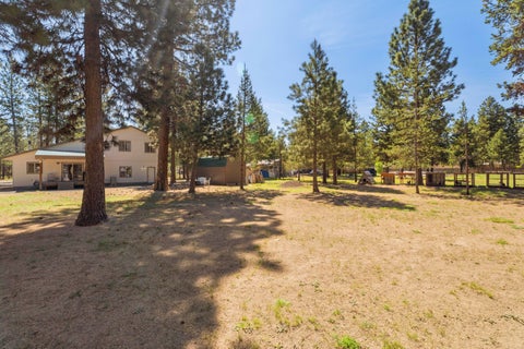Tiny photo for 149112 Auderine Circle, La Pine, OR 97739 (MLS # 220221987)