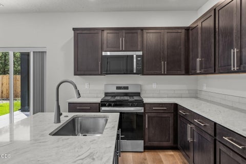 Tiny photo for 16682 Neil Court #7, La Pine, OR 97739 (MLS # 220228110)