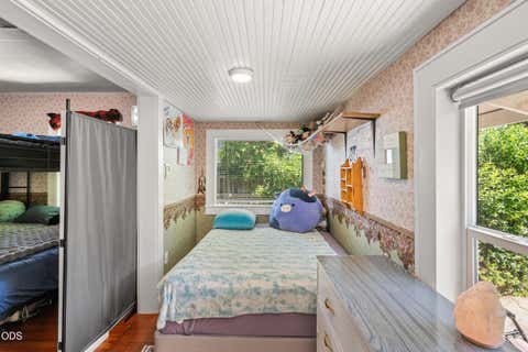 Tiny photo for 19 Vancouver Avenue, Medford, OR 97504 (MLS # 220226004)