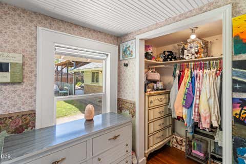 Tiny photo for 19 Vancouver Avenue, Medford, OR 97504 (MLS # 220226004)