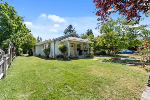 Tiny photo for 19 Vancouver Avenue, Medford, OR 97504 (MLS # 220226004)