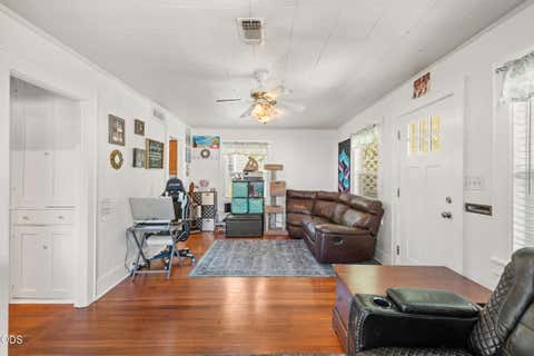Tiny photo for 19 Vancouver Avenue, Medford, OR 97504 (MLS # 220226004)