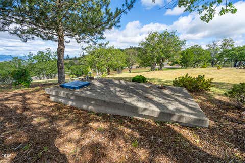 Tiny photo for 7012 Pine Ridge Drive, Medford, OR 97504 (MLS # 220227486)